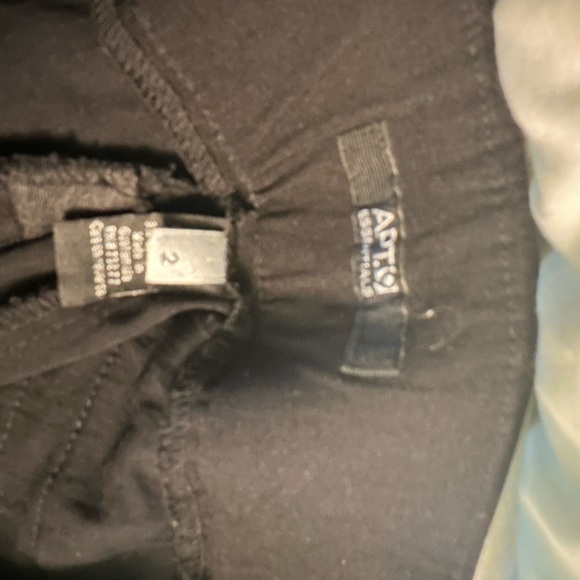 Clam Digger Type Pants - Picture 2 of 2